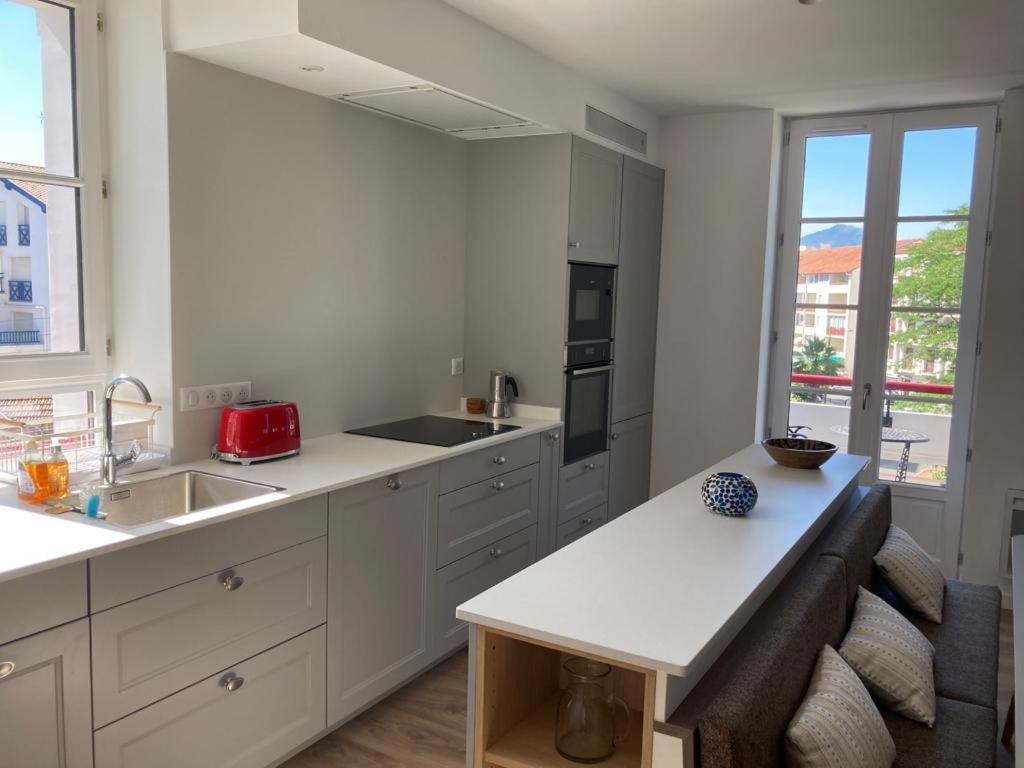 Superbe Appartement T3 Au Centre Plage .Parking Андай Екстер'єр фото